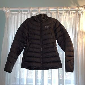 Arc’teryx down jacket
